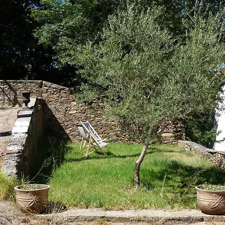 Casa A Rota D'hotes Dans Maison D'americains Эрза