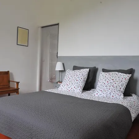 Casa A Rota D'hotes Dans Maison D'americains 3* Эрза