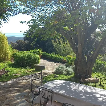 Casa A Rota D'hotes Dans Maison D'americains Bed and Breakfast Ersa